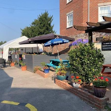 The Crown In Bed and Breakfast Fordingbridge Εξωτερικό φωτογραφία